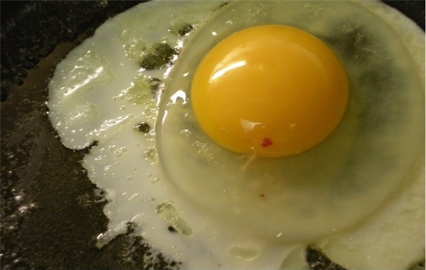 Những điều lưu ý khi ăn trứng