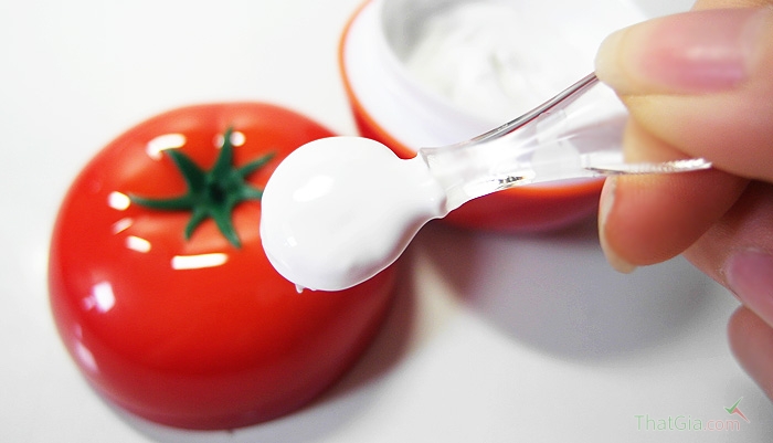 Mặt nạ cà chua Tomatox làm từ nước cà chua và bột ngọc trai